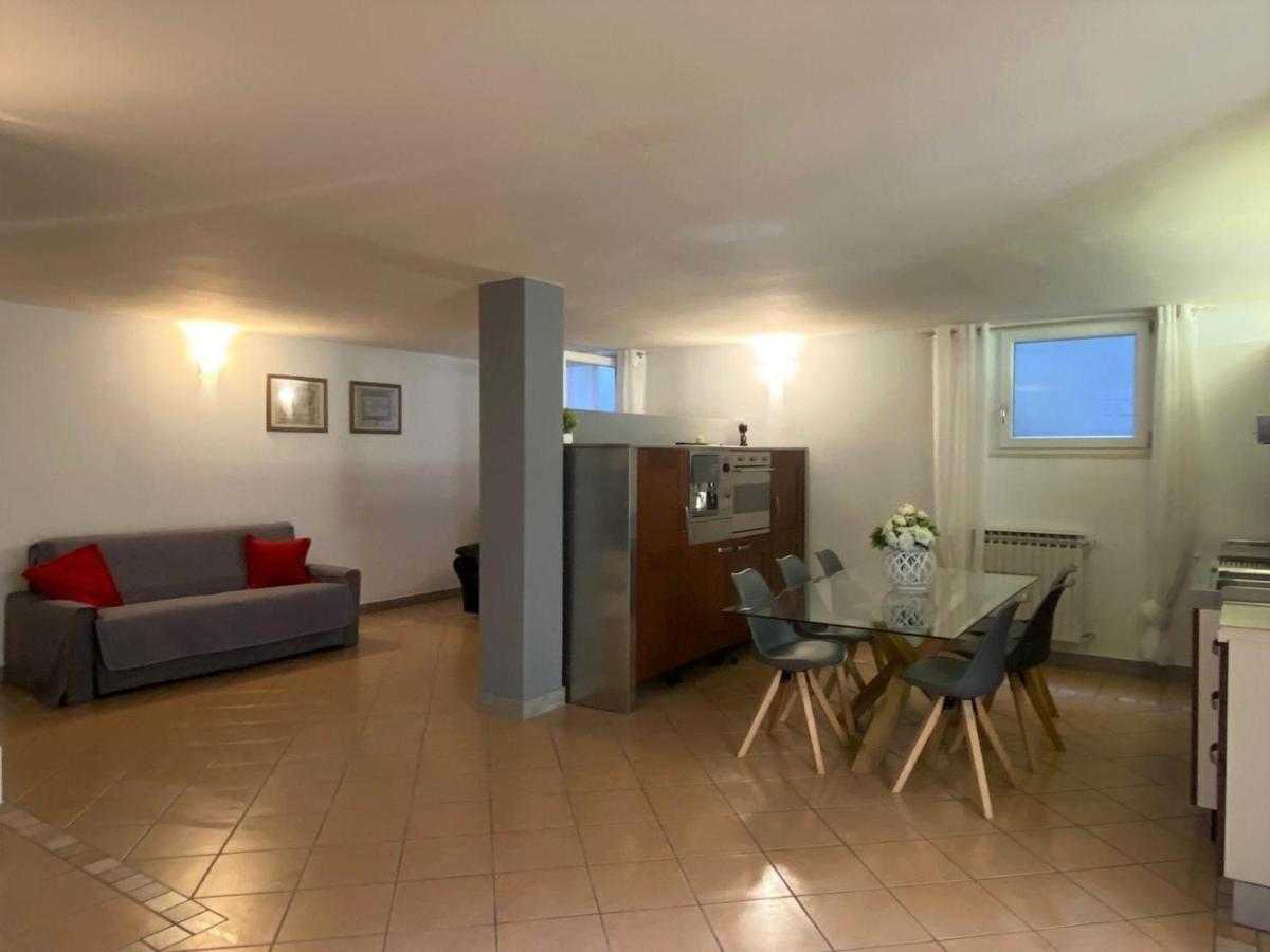 La Dolce Vita - Private Villa With Pool Moniga del Garda Екстер'єр фото